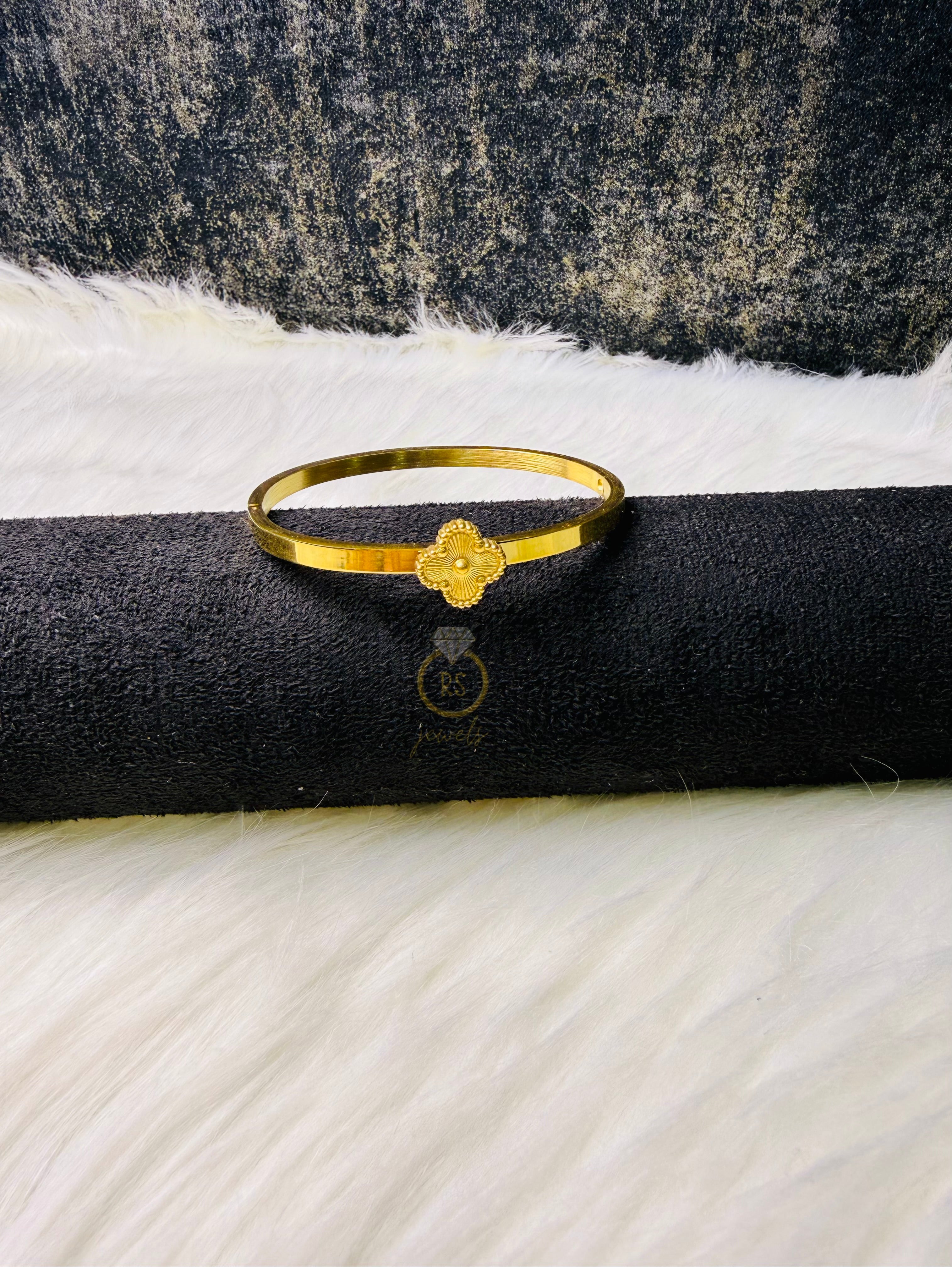 Golden Clover Bangle