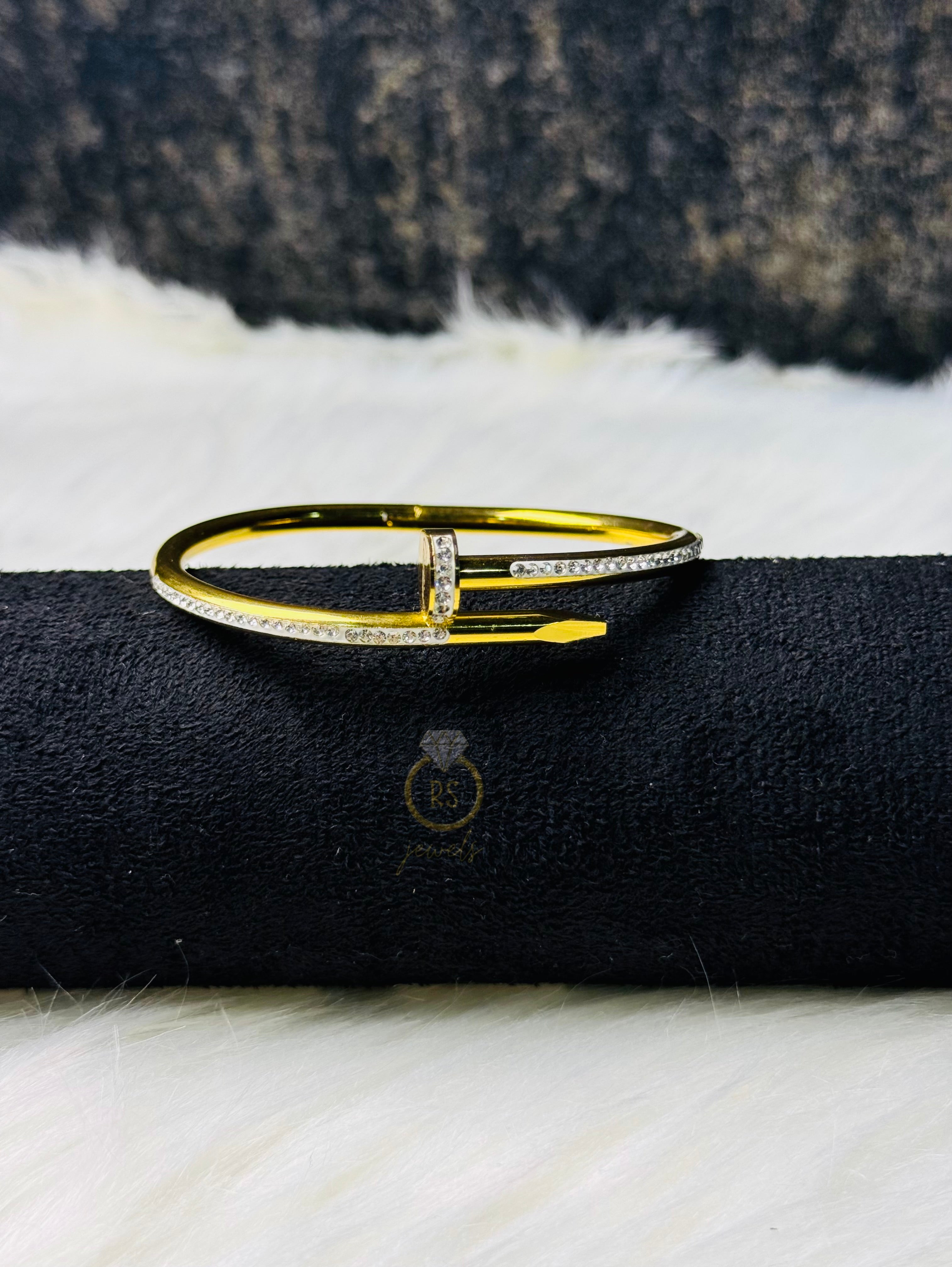 Nail Stone Bangle