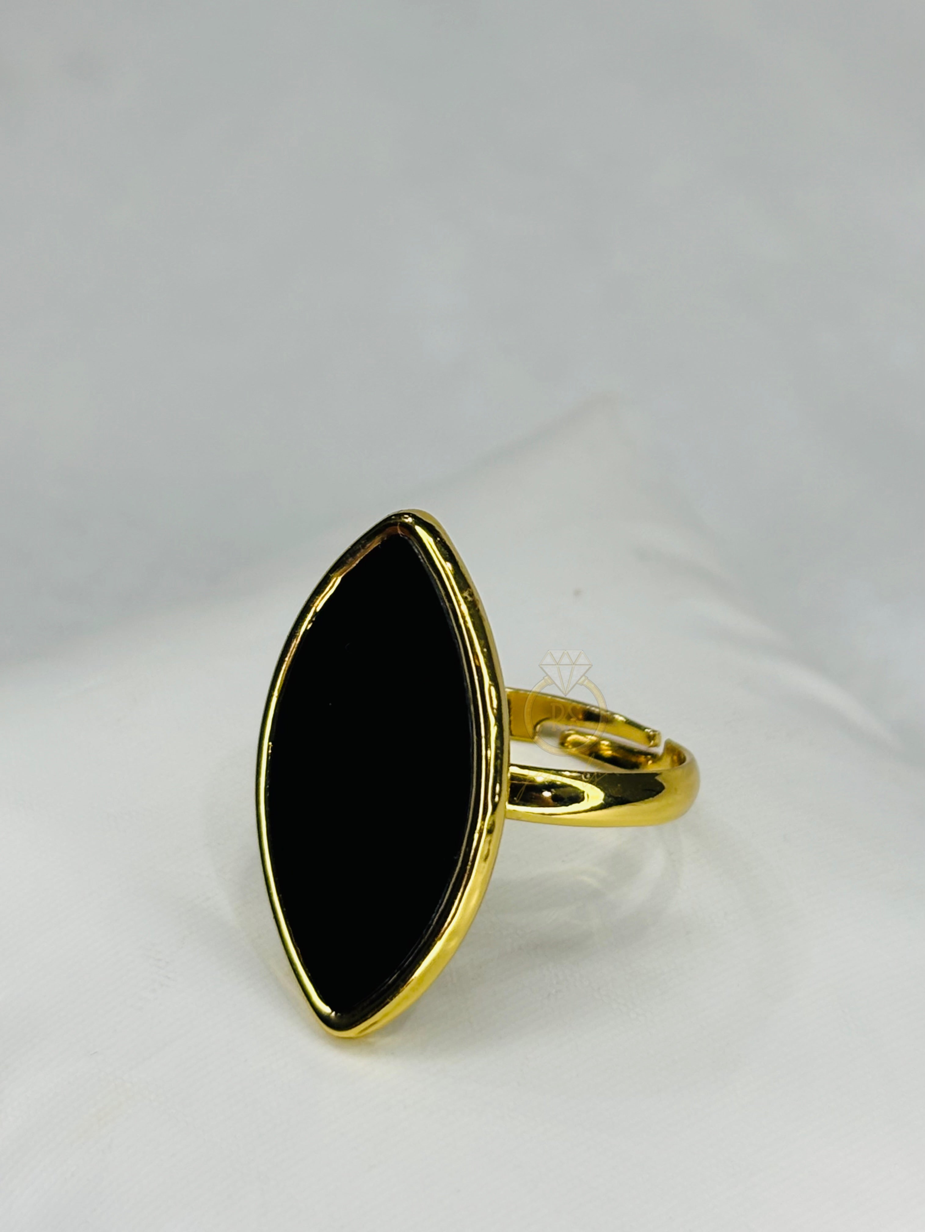Black Oval Ring