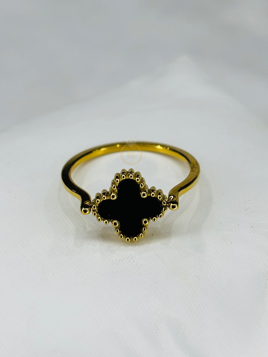 Dual Clover Ring